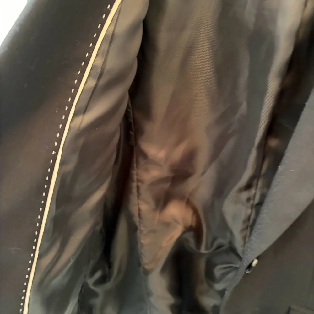 H&M Black Women's Blazer Size 12 black classic business / casual lined buttons